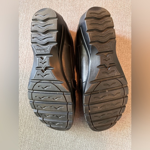 Sketchers size 10 - Picture 6 of 11